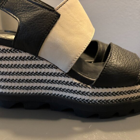 Sorel Joanie II HI Slingback Black and White Wedge Shoes with Striking Platform - Picture 16 of 16